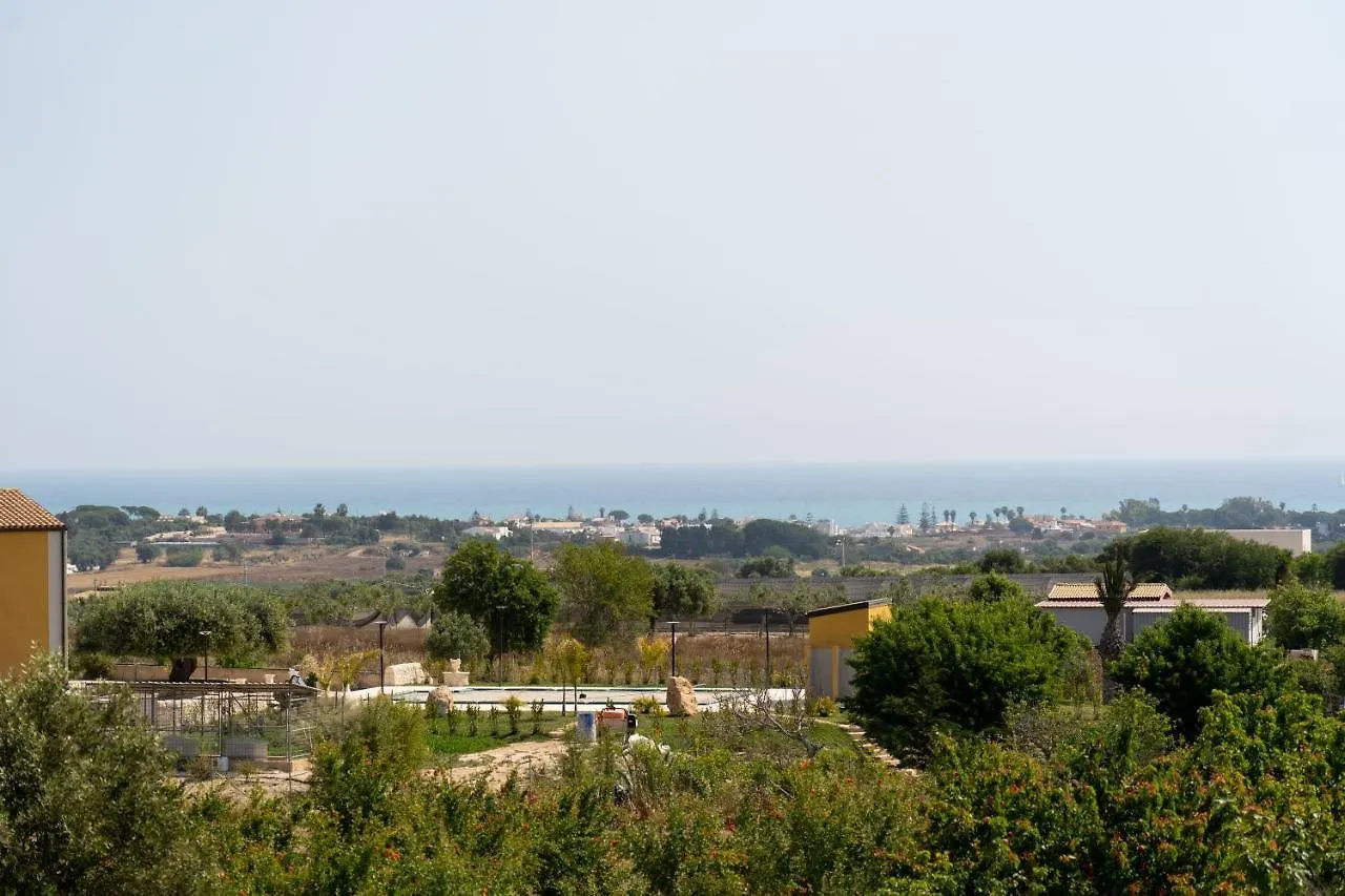 B&B L'Uliveto Rooms & Pool Marzamemi
