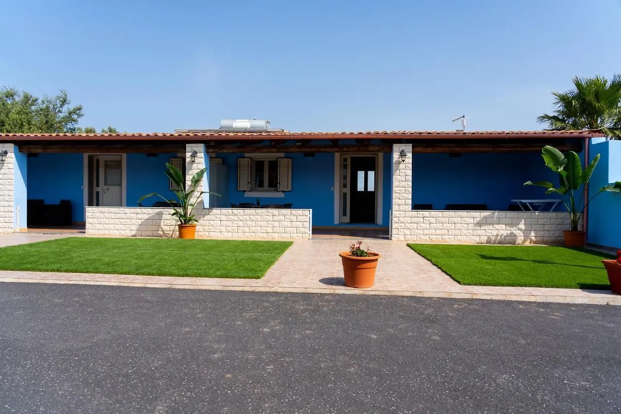 B&B L'Uliveto Rooms & Pool Marzamemi 0*,  Italy